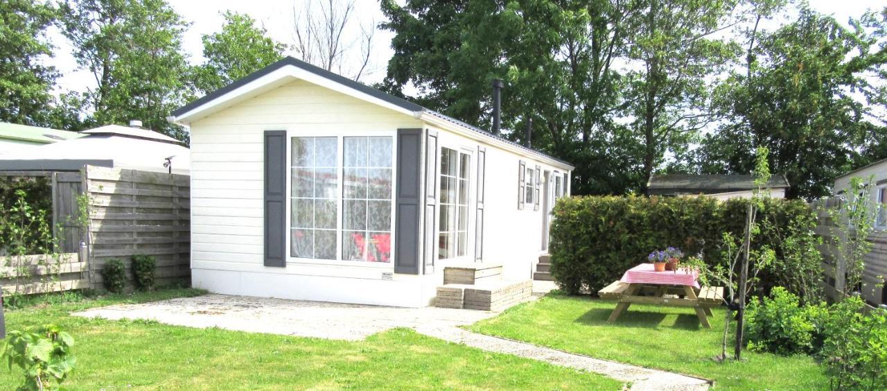 Chalet 556 Op Recreatiepark De Wielen Sint Maarten Exterior photo
